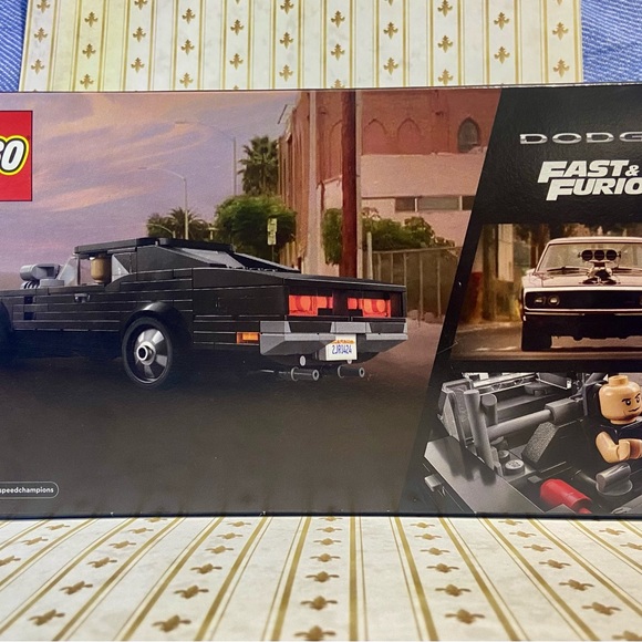 LEGO Speed Champions Dodge Charger R/T in Black and Gray - Picture 4 of 4